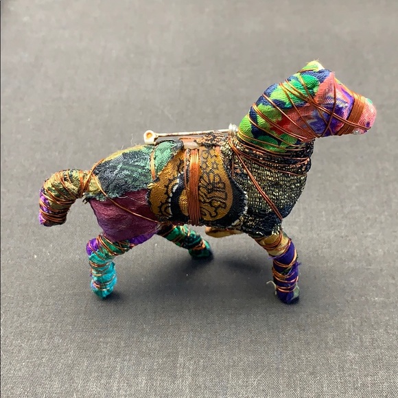 Vintage Galloping Horse Pin - Picture 5 of 6